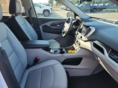 Certified 2023 GMC Terrain SLT image 7