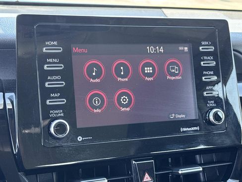 Used 2024 Toyota Camry SE FWD image 13
