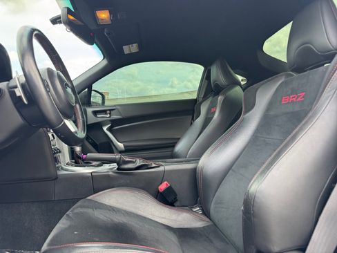 Used 2020 Subaru BRZ Limited w/ Popular Package #2 RWD image 16