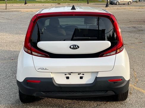 Used 2020 Kia Soul LX FWD image 13