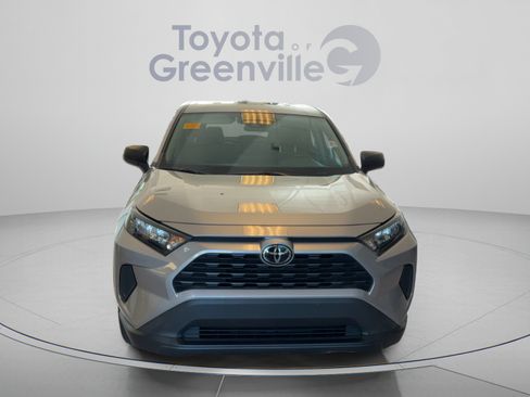 Certified 2022 Toyota RAV4 LE AWD/4WD image 9