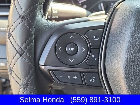 Used 2023 Toyota Camry SE FWD image 13