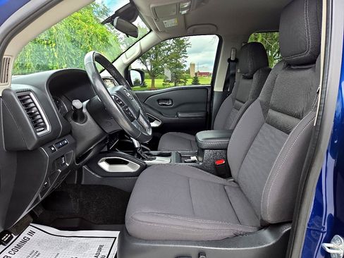 Used 2022 Nissan Frontier SV image 12