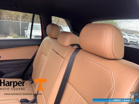 Used 2023 Volkswagen Tiguan SE image 9