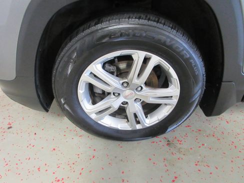 Used 2020 GMC Terrain SLE w/ Driver Convenience Package image 24