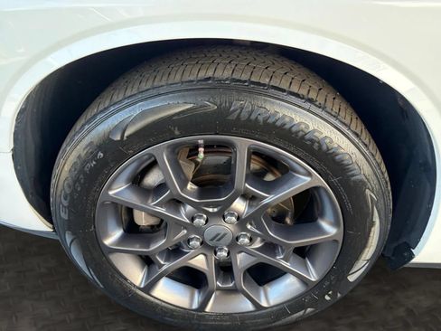 Used 2018 Dodge Challenger GT w/ Driver Convenience Group AWD/4WD image 33