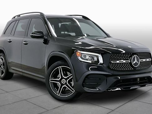 Certified 2023 Mercedes-Benz GLB 250 image 3