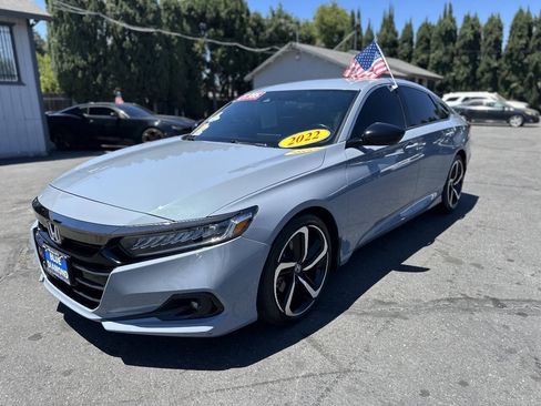 Used 2022 Honda Accord Sport image 3