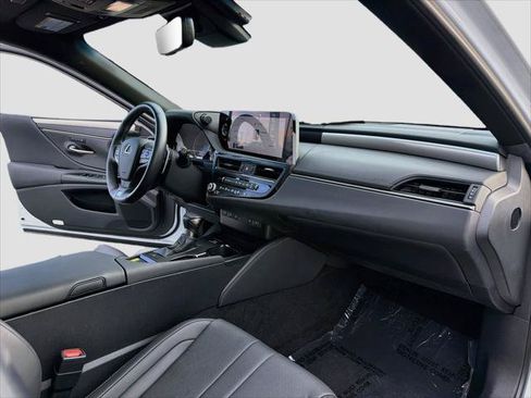 Certified 2023 Lexus ES 350 F Sport w/ Accessory Package (Z2) FWD image 11