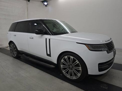 Used 2025 Land Rover Range Rover Long Wheelbase SE image 1