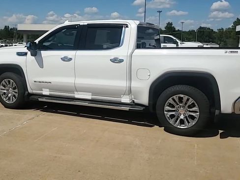 Used 2023 GMC Sierra 1500 SLT w/ SLT Premium Package AWD/4WD image 6