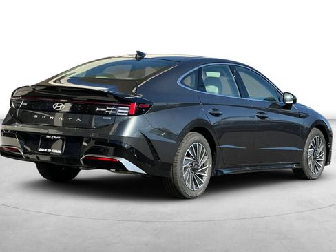 New 2026 Hyundai Sonata SEL FWD image 6