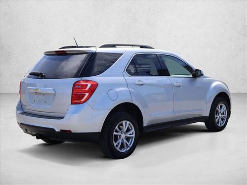 Used 2017 Chevrolet Equinox LT w/ Convenience Package AWD/4WD image 5