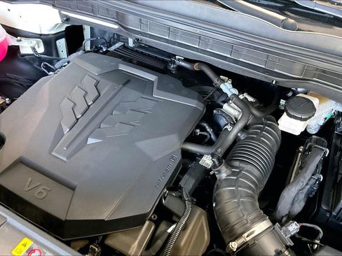 Used 2026 Kia Carnival FWD image 29