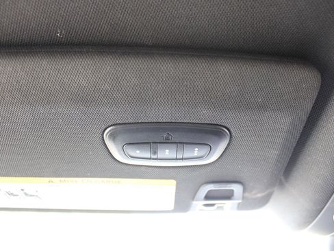 Used 2024 Jeep Grand Cherokee Limited image 17