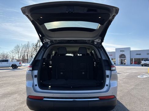 Used 2022 Jeep Grand Cherokee L Laredo w/ Luxury Tech Group I image 25