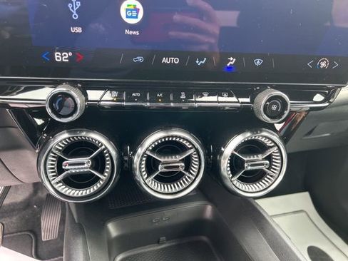 New 2026 Chevrolet Blazer EV LT image 24