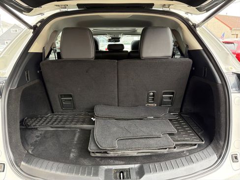 Used 2018 MAZDA CX-9 Touring w/ Touring Premium Package image 12