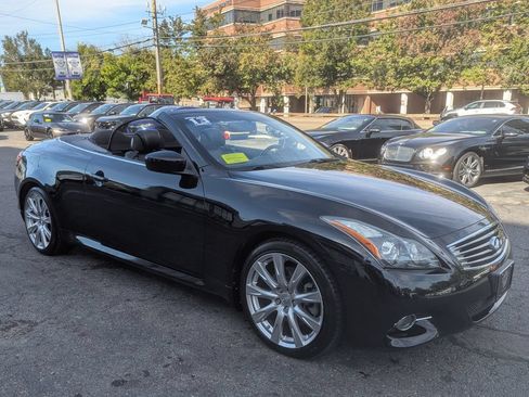 Used 2013 INFINITI G37 Convertible w/ Premium Pkg RWD image 39