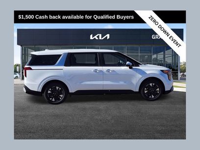 New 2026 Kia Carnival LXS