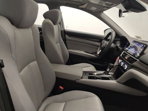 Used 2020 Honda Accord EX image 21
