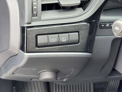 Used 2025 Lexus ES 300h w/ Technology Package FWD image 28