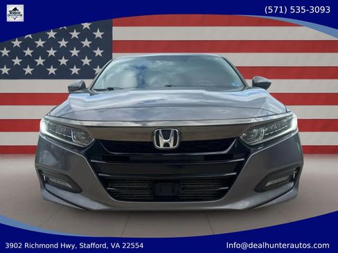 Used 2018 Honda Accord Sport image 2