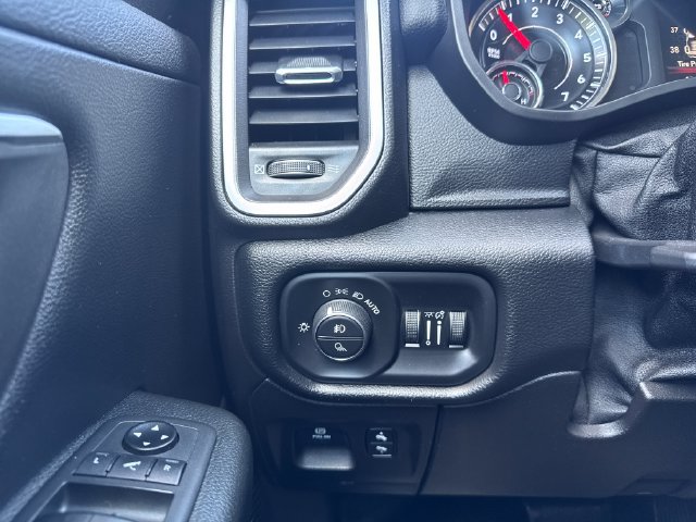 Used 2019 RAM 1500 Big Horn AWD/4WD image 41