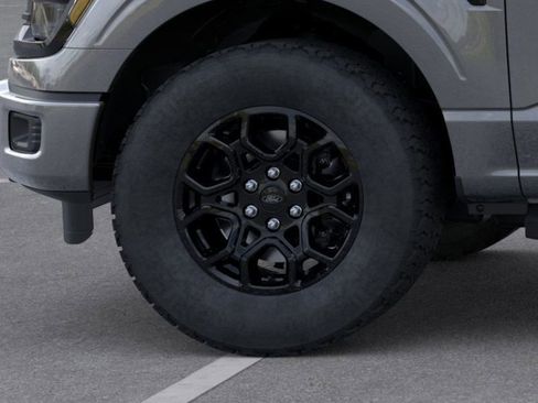 New 2026 Ford F150 XLT w/ XLT Black Appearance Package AWD/4WD image 19