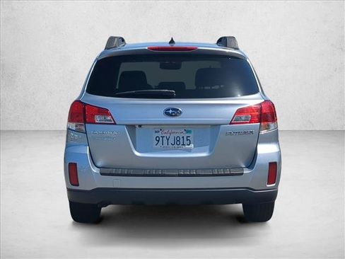 Used 2014 Subaru Outback 2.5i Limited AWD/4WD image 7