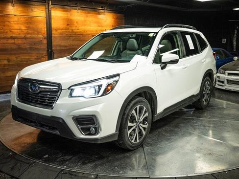 Used 2020 Subaru Forester Limited w/ Popular Package #3 image 2