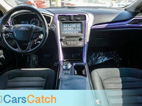 Used 2018 Ford Fusion SE w/ Fusion SE Technology Package image 22