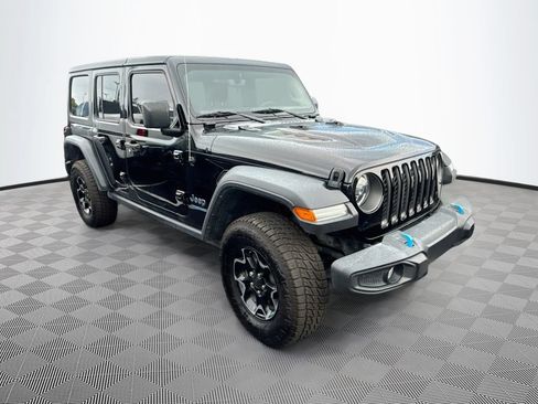 Used 2022 Jeep Wrangler Unlimited Rubicon 4xe w/ Cold Weather Group AWD/4WD image 4