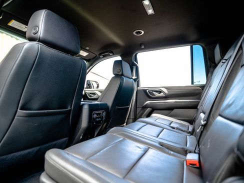 Certified 2024 Chevrolet Suburban LT AWD/4WD image 37