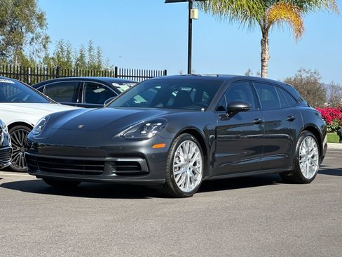 Used 2018 Porsche Panamera 4 AWD/4WD image 7