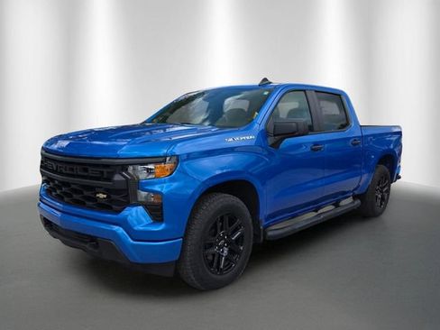 Used 2025 Chevrolet Silverado 1500 Custom w/ Turbomax Blackout Package AWD/4WD image 2