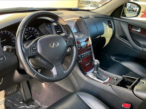 Used 2015 INFINITI QX50 Journey w/ Premium Package image 13