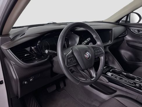 Used 2022 Buick Envision Preferred image 9