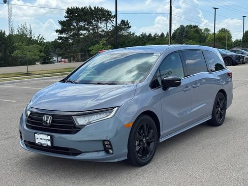 Used 2024 Honda Odyssey Sport image 30