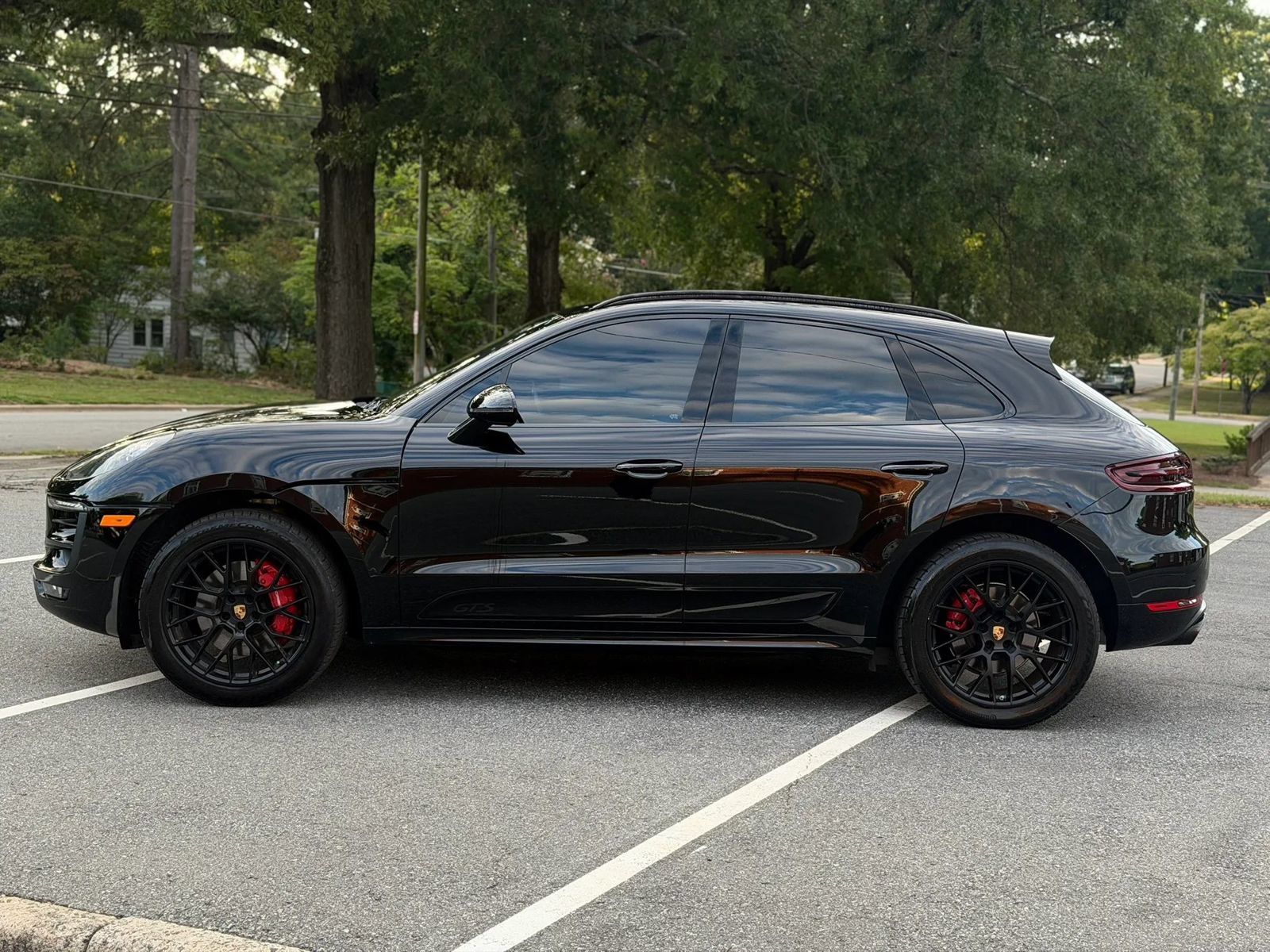 Used 2018 Porsche Macan GTS AWD/4WD image 3