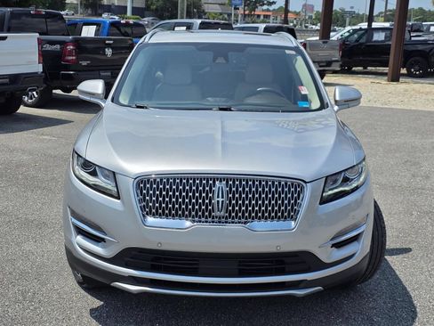 Used 2019 Lincoln MKC Reserve AWD/4WD image 3