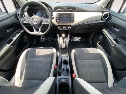 Used 2021 Nissan Versa SV image 10