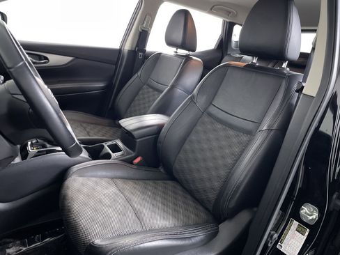 Used 2020 Nissan Rogue Sport SV w/ Technology Package image 12