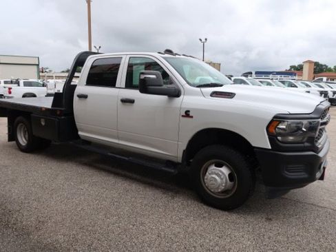Used 2024 RAM 3500 Tradesman w/ Max Tow Package RWD image 3