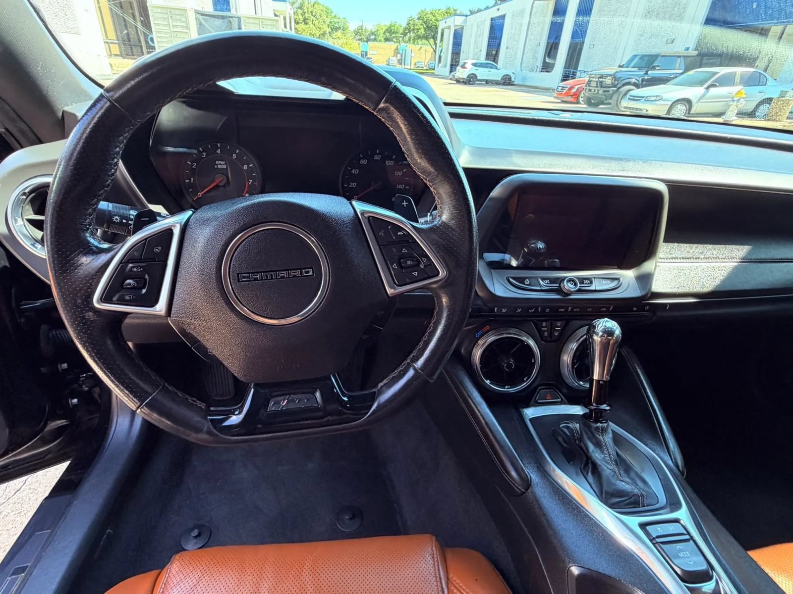 Used 2017 Chevrolet Camaro LT RWD image 11