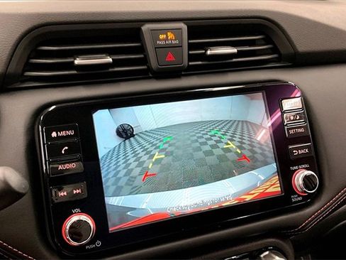 New 2025 Nissan Versa SR w/ Trunk Package image 24