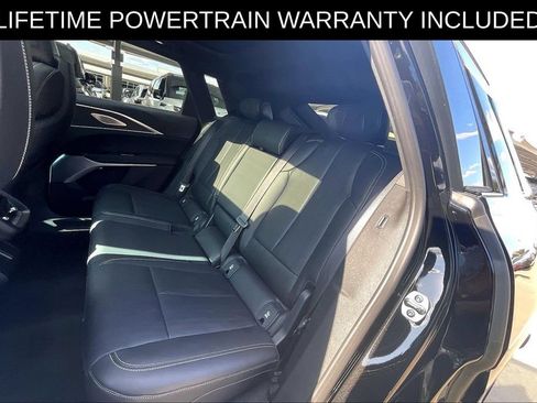 Used 2025 Cadillac Lyriq Luxury w/ LPO, Floor Liner Package AWD/4WD image 27
