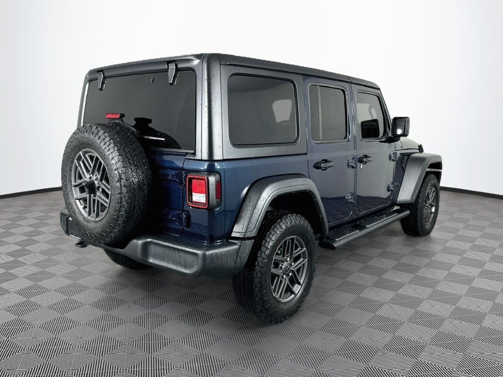 Used 2025 Jeep Wrangler Unlimited Sport AWD/4WD image 10