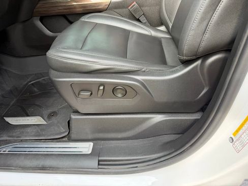 Used 2022 Chevrolet Silverado 1500 RST w/ Redline Edition image 27