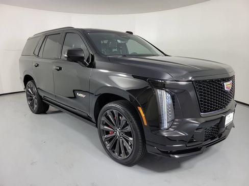 Used 2026 Cadillac Escalade V w/ LPO, Floor Liner Package AWD/4WD image 1